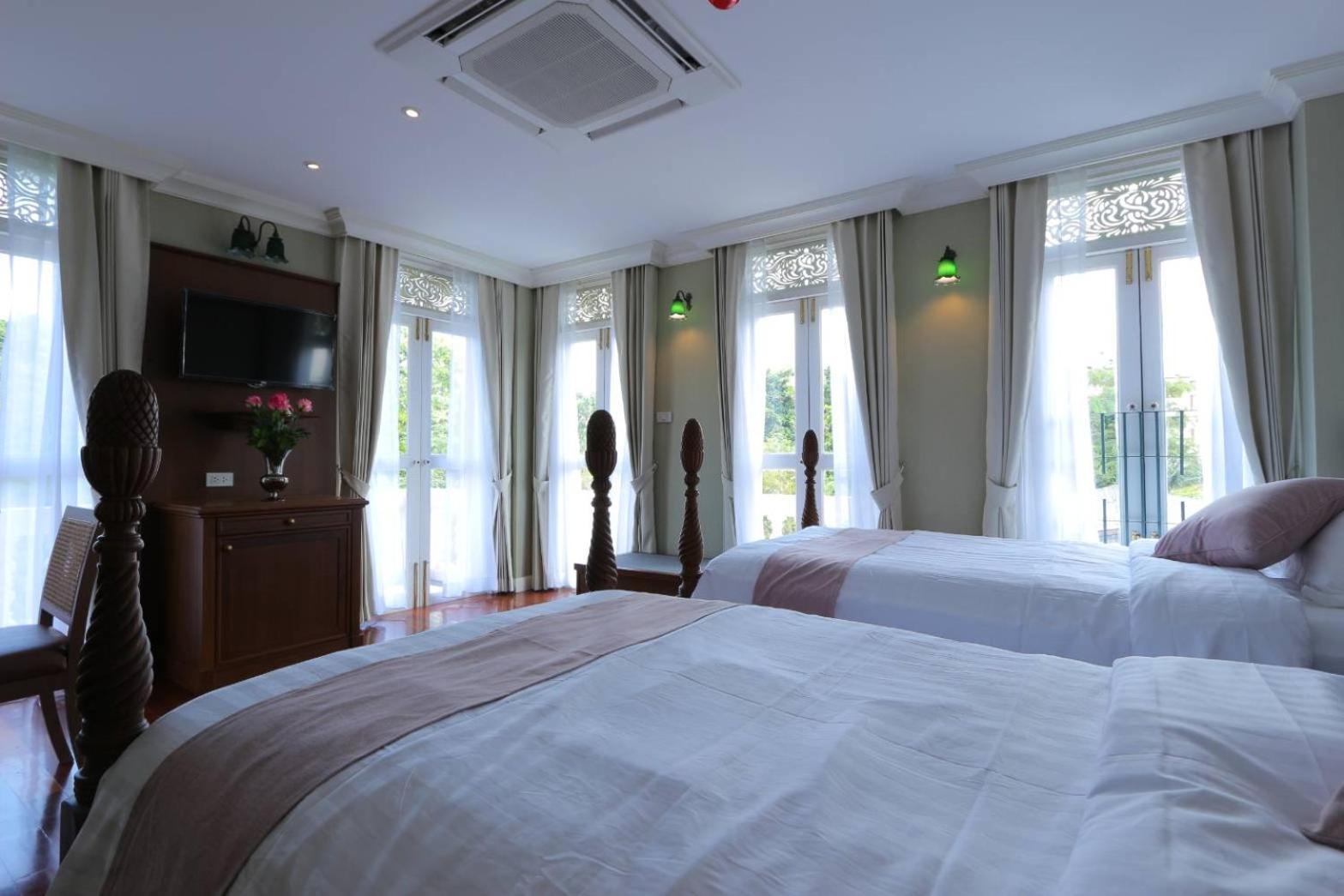 Hotel Hiranyakul House à Bangkok Extérieur photo
