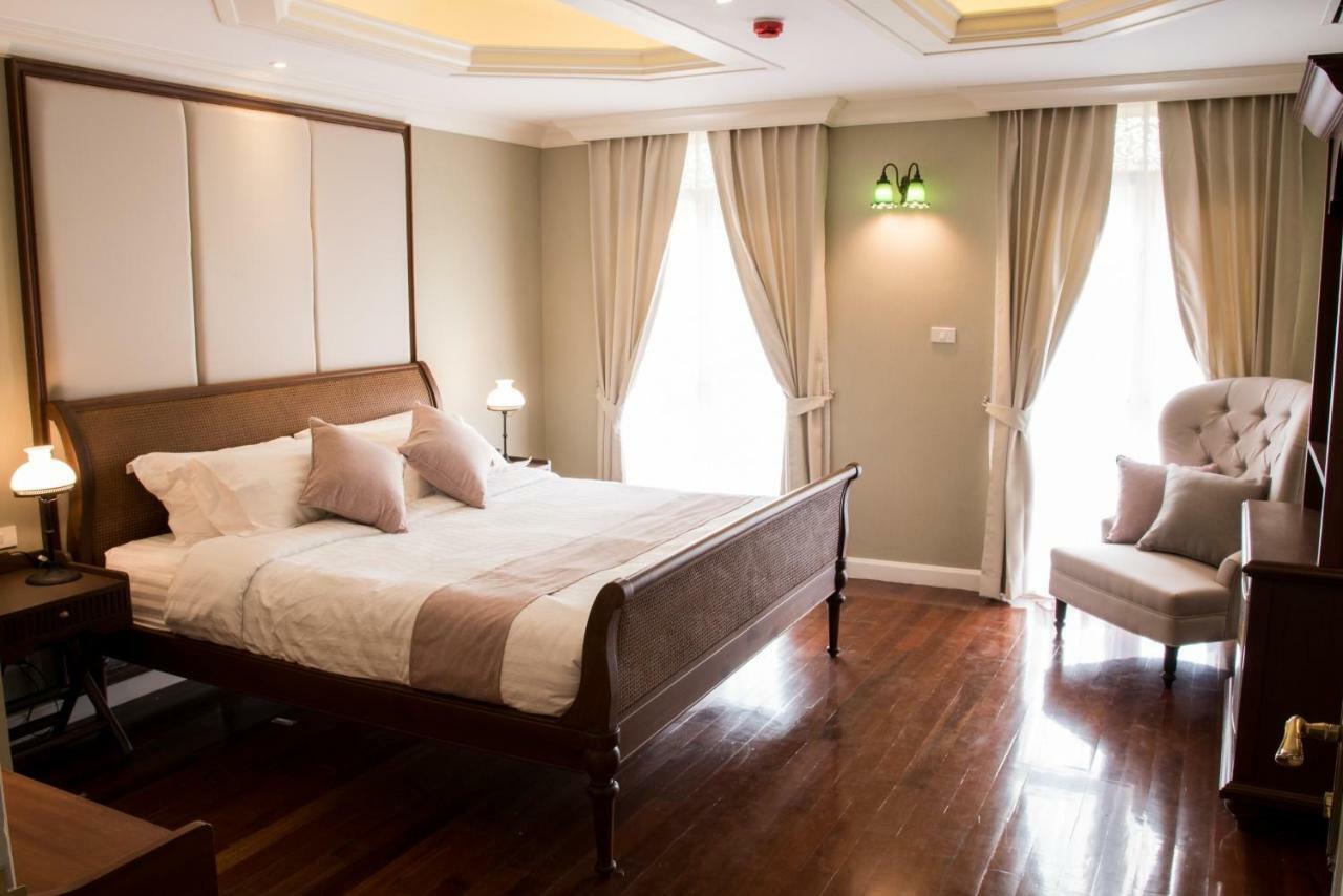 Hotel Hiranyakul House à Bangkok Extérieur photo
